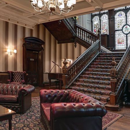 Burnley North Oaks Hotel And Leisure Club Экстерьер фото
