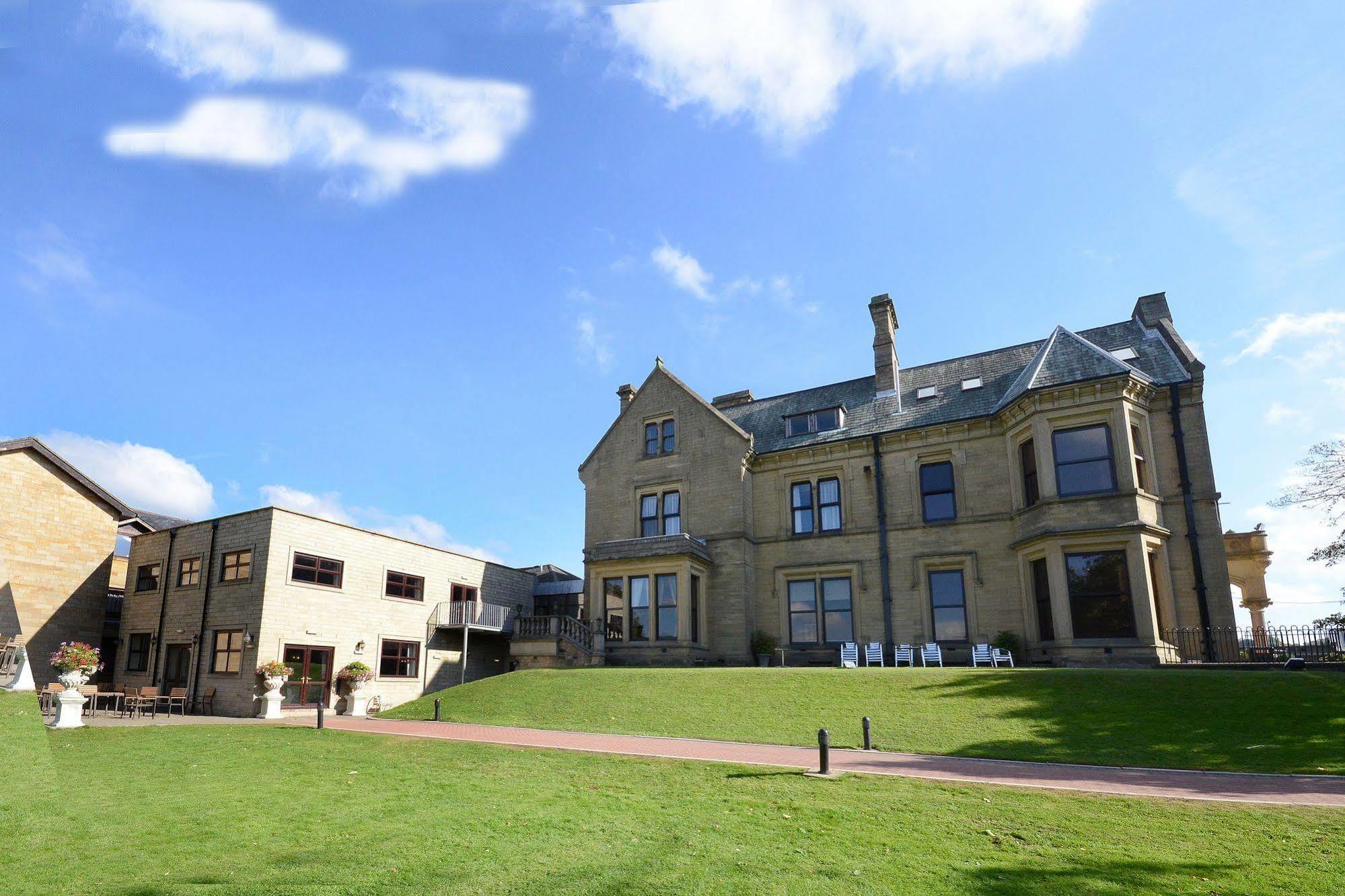 Burnley North Oaks Hotel And Leisure Club Экстерьер фото